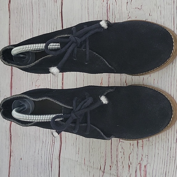 Balenciaga Black Suede Lace Up Shootie SIZE 40 or 9 - Picture 4 of 9